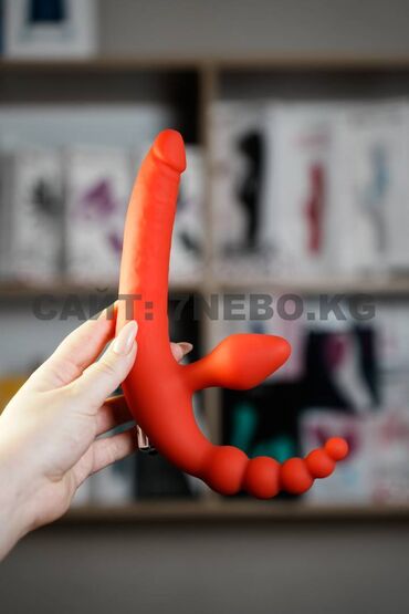 игрушки для взрослых купить: Тройной страпон для подружек с вибрацией - 35 см Этот анатомический