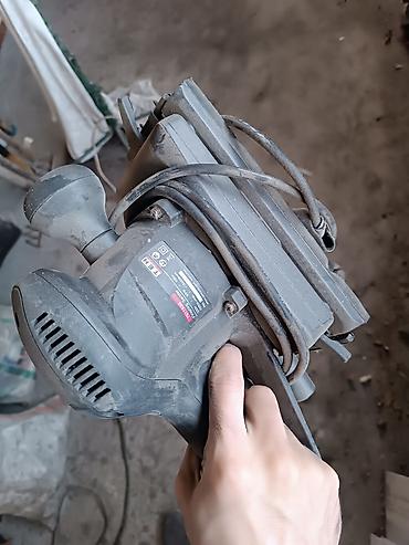 Наждачная бумага, круги и диски: Продаю шлифовальные машинки.ленточные 3500 сом.вибро 2500 сом.в — 3