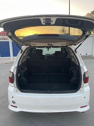 Toyota: Toyota Ipsum: 2003 г., Минивэн — 4