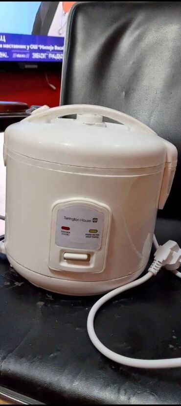 Ostali kuhinjski aparati: Ispravna dobra FRITEZA
Mirjevo — 8