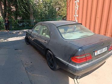 x class: Mercedes-Benz E-Class: 1998 г., 2.8 л, Автомат, Бензин, Седан — 2