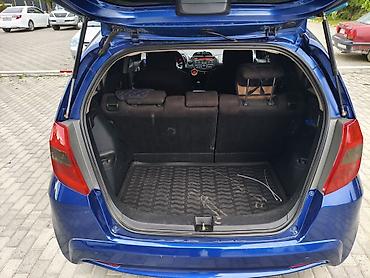 jak авто: Honda Jazz: 2011 г., 1.3 л, Вариатор, Бензин, Хэтчбэк — 5