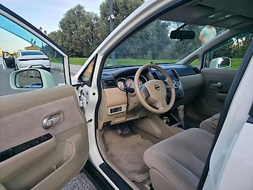 Nissan: Nissan Tiida: 1.5 л | 2011 г. Седан — 5