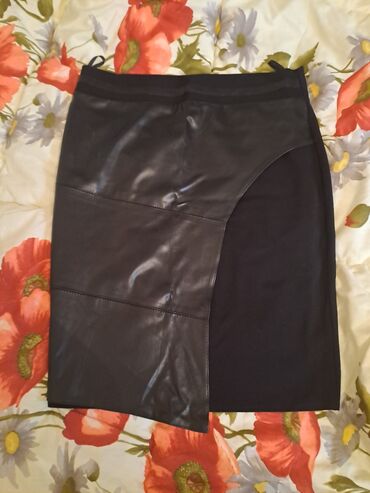 Пиджаки: Qadın etek - Dizayner üslubunda qarışıq material: sağ tərəfi parça