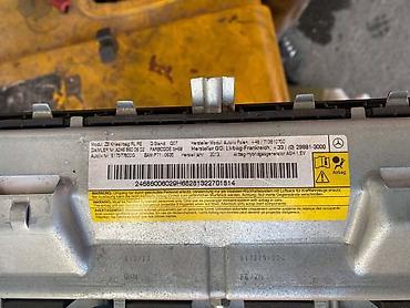 pezo 1: AIRBAG NOGU ZA MERCEDES BENZ B KLASA, B 150, B 160 . OD 2012. DO — 1