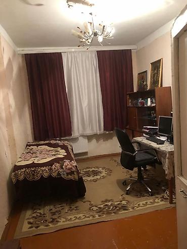 sumqayıt 10 cu mikrorayon: Sumqayıtda, 18-ci mikrorayonda 4 otaqlı mənzil satılır! ​Otaq sayı: 4 — 1