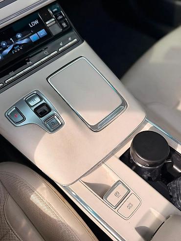 avante hd: Hyundai Grandeur: 2021 г., Седан — 10