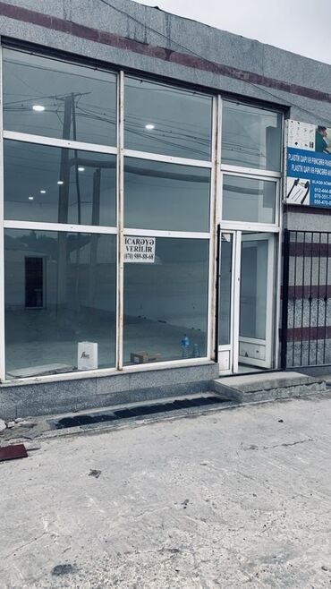 Mərmər: Fərqli ölçülərdə və çalarlarda mövcud olan mərmər plitələr müxtəlif — 11