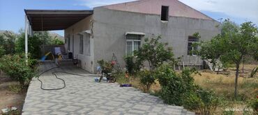 kiraye evlerin satisi: Bakı, Binəqədi qəs., 200 kv. m, 5 otaqlı, Hovuzsuz, Kombi, Qaz, İşıq