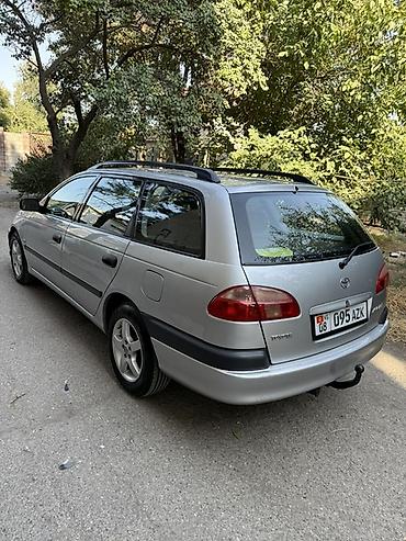 Продажа авто: Toyota Avensis: 2002 г., Механика, Универсал — 4