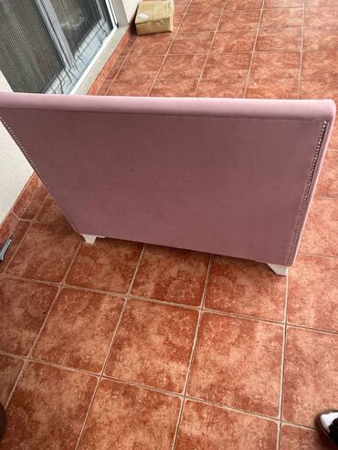 Stolice: A. Tabure
100x42x80
14.000din bez otvaranja odmah dostupno — 8