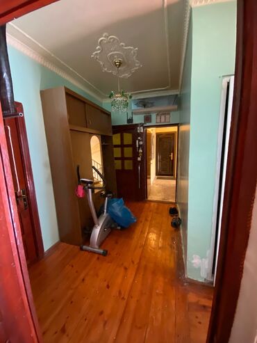 Uzunmüddətli kirayə mənzillər: Yasamal bravo arxasi 9/2 mertebe 2 otaqli tam eşyalı telebe ve ya -da lalafo.az — 14 Uzunmüddətli kirayə mənzillər: Yasamal bravo arxasi 9/2 mertebe 2 otaqli tam eşyalı telebe ve ya — 14