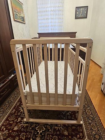 ucuz mebil: Oğlan və qız üçün, İşlənmiş, Çarpayı, Bazasız, Matras ilə, Siyirməsiz — 1