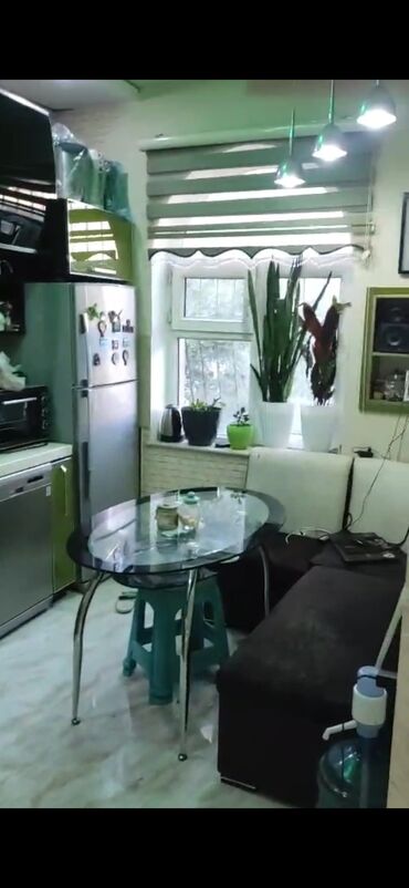 Uzunmüddətli kirayə evlər: 100 kv. m, 3 otaqlı — 15