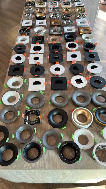 Spot lampalar: Lampası dəyişən 200-dən artıq spot çeşitlərimiz var. Həm metal -da lalafo.az — 11 Spot lampalar: Lampası dəyişən 200-dən artıq spot çeşitlərimiz var. Həm metal — 11