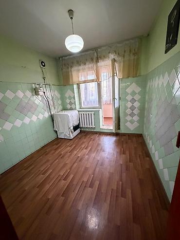 Продажа квартир: 3 комнаты, 92 м², Индивидуалка, 5 этаж, Старый ремонт at lalafo.kg — 9 Продажа квартир: 3 комнаты, 92 м², Индивидуалка, 5 этаж, Старый ремонт — 9