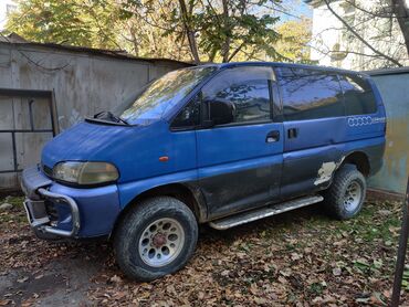 Mitsubishi: Mitsubishi Delica: 1996 г., 2.4 л, Автомат, Бензин