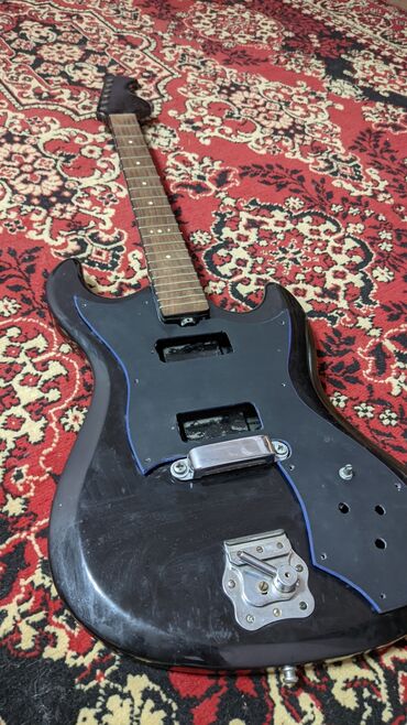 гитара 12 струнная: Продаю корпус электро гитары музима