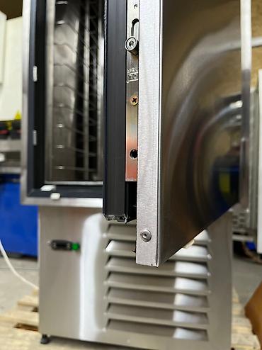 Холодильное оборудование: Камера шоковой заморозки Шоковая заморозка Характеристики: - 12 — 6