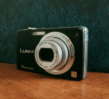 видео камира: Panasonic Lumix DMC-FS10 12 мегапикселей, 5х оптический зум