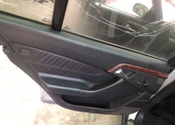 Mercedes-Benz: Mercedes-Benz 220: 1999 г., 5 л, Автомат, Бензин, Седан — 15