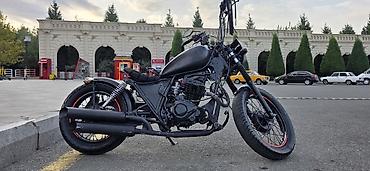 ses bogucu: Bobber/Chopper üslublu xüsusi yığma motosiklet - Mat qara dizayn — 3