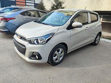Chevrolet: Chevrolet Spark: 2017 г., 1 л, Автомат, Бензин, Хэтчбэк — 4