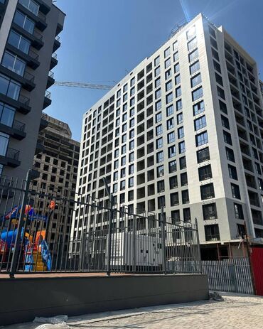сарай сатылат с кызыл туу московкий р н: 4 бөлмө, 137 кв. м, Элитка, 4 кабат, ПСО (өзү оңдоп түзөтүп бүтүү үчүн)