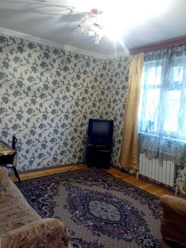 Həyət evləri və villaların satışı: 2 otaqlı, 41 kv. m, Orta təmir
