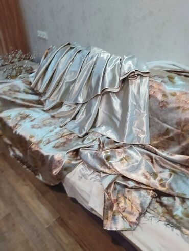 шторы для окон: Көшөгө, Атлас, Ламберкону менен, Даяр буюм, Жаңы, Конок бөлмөсү үчун, Уктоочу бөлмө үчүн