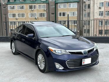авто элек: Toyota Avalon Hybrid Limited – просторный бизнес-седан с экономичным