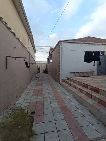 Həyət evləri və villaların satışı: 3 otaqlı, 200 kv. m — 2
