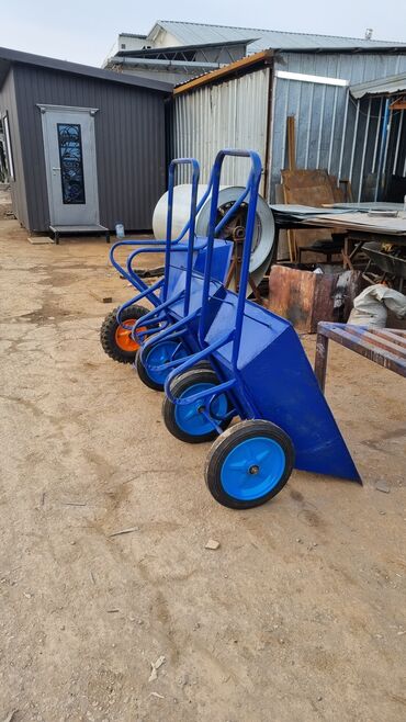 Садово-строительные тачки и тележки: Тачки оптом Меавка
Набережная 1-Б

Рядом (ДизеллСервис — 7