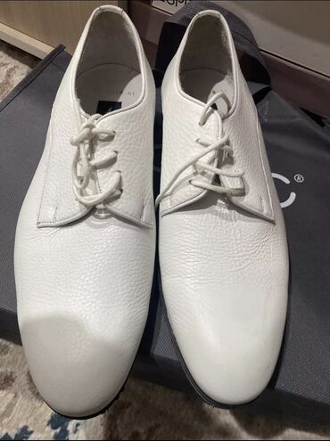 летние мужские туфли: Продаю обувь кожаную новая 
Размер 41
Производство Турция 🇹🇷