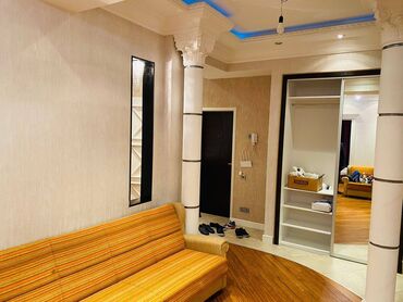 Uzunmüddətli kirayə mənzillər: Şamaxinkada, Kinostudiyanın həyətində,17 mərtəbəli binanın 9-cu — 4