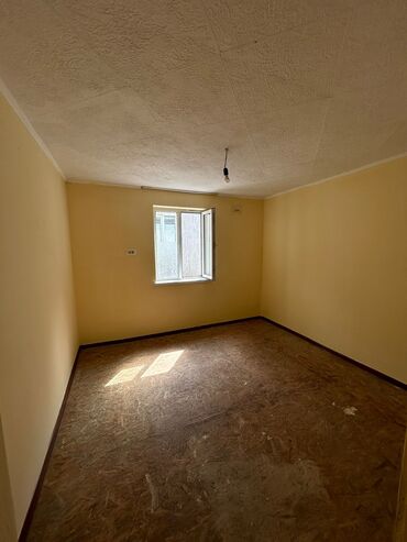 сдаю квартиру 2 комнаты: 2 комнаты, 30 м², Без мебели