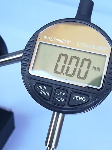 Ostali merni alati: Digitalni komparator (indikator pomeranja) sa postoljem sa magnetnom — 6