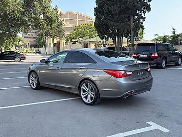 Hyundai: Hyundai Sonata: 2 l | 2011 il Sedan — 3