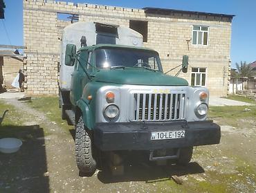 фургоны категории б: GAZ yük maşını – ikiqat kabinalı, qapalı furqonlu - Marka/model: GAZ — 1