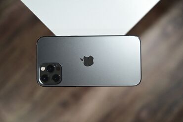 Apple iPhone: IPhone 12 Pro, Б/у, 128 ГБ, Зарядное устройство, Защитное стекло, Чехол, 85 %