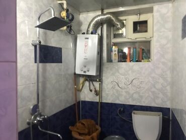 Köhnə tikili: Qazax Rayonu Bazarstor ilə üz bə üz bina 3 otaqlı mənzil kirayə — 10