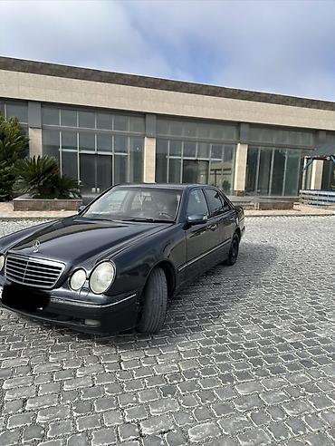 w210 panel: Mercedes-Benz E-Class (W210) sedan - Kuzov: qara rəng, 4 qapı - — 6