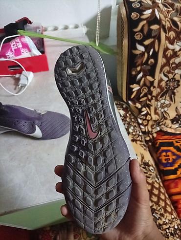 Мужские кроссовки, 39, Nike, Б/у, цвет - Фиолетовый, Самовывоз