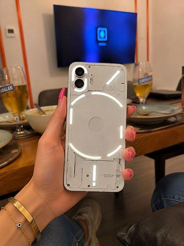 Мобильные телефоны и аксессуары: Nothing Phone (1) Arxası qırıq deyil modeli belədir,led işıqlandırma — 1