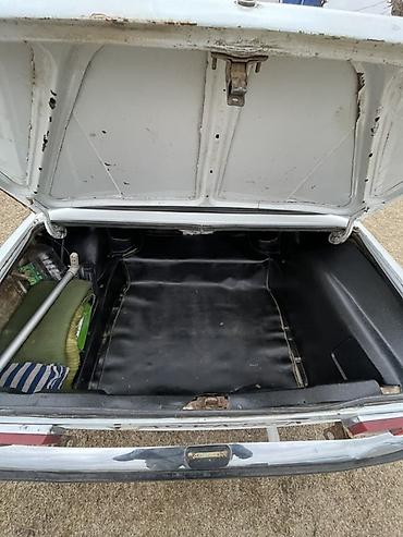 VAZ (LADA): Model: VAZ 2101 “Jiquli” Kuzov: sedan, 4 qapı Rəng: ağ Yanacaq: benzin — 13