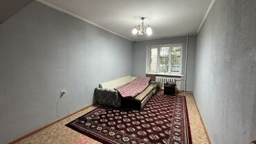 продажа квартиры в бишкек: 2 комнаты, 42 м², Индивидуалка, 2 этаж, Старый ремонт