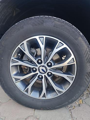 падиомник авто: Комплект колес в сборе для кроссовера/SUV. Состав: - Литые диски 18" — 2