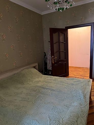 bakida menzil: . Satılır 2 otaqlı köhnə tikili 65 m², Azadlıq Prospekti m. 🏡 SATILIR — 4