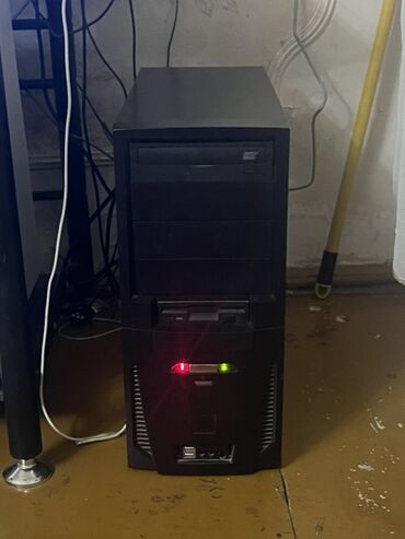 komputer keysi: I5 9400 8ram 1tb hdd internet plata gurasdirilmasi eli giymet galxir