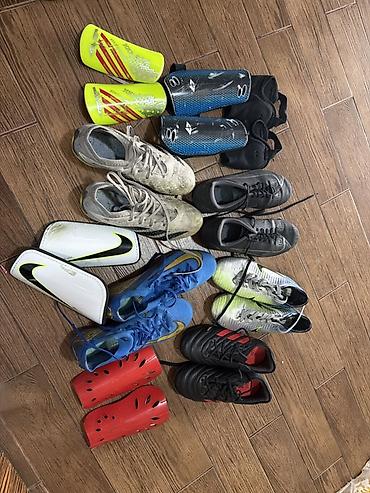 Butslar: Futbol üçün komplekt ayaqqabılar və qamışlıqlar (şinlər) Komplektin — 2